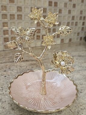 Gold Floral Jewelry Tree with Pink Dish Catchall